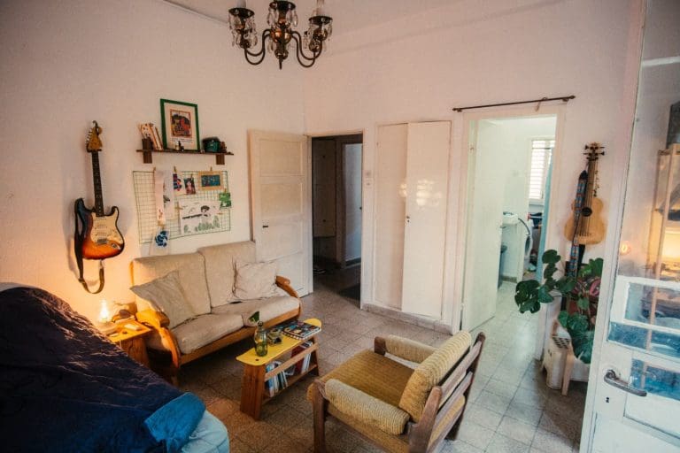 8b72e01d-f631-48e6-a79a-05a94394aec2