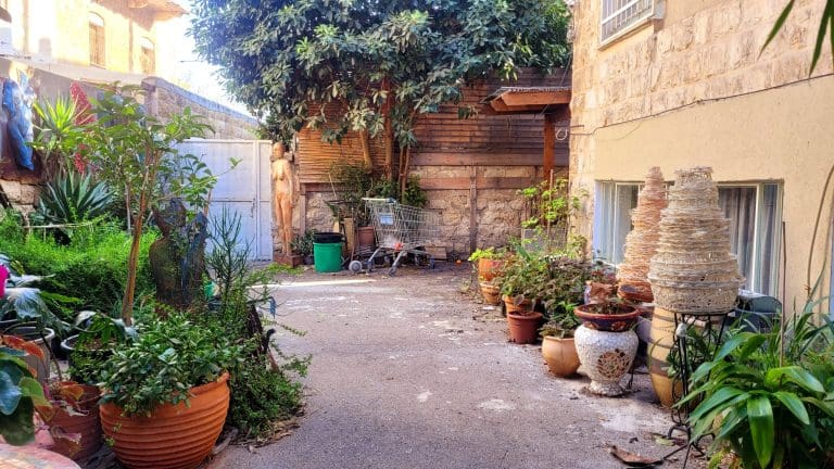 WhatsApp Image 2025-12-25 at 16.05